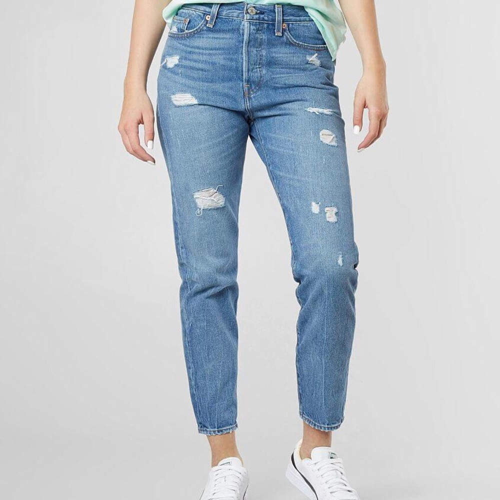 Levi’s Wedgie Fit Partner in Crime